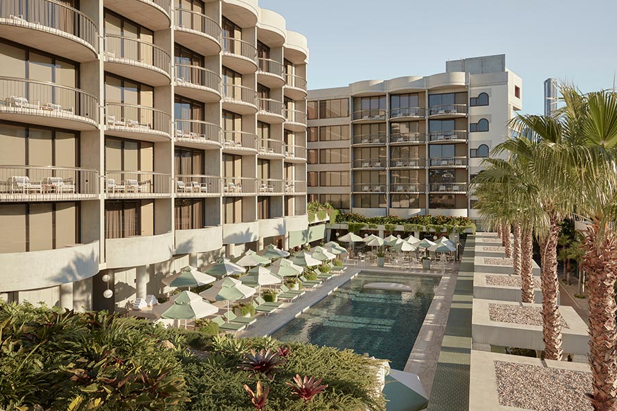 the_calile_hotel_brisbane_pool_01_2022-900x600