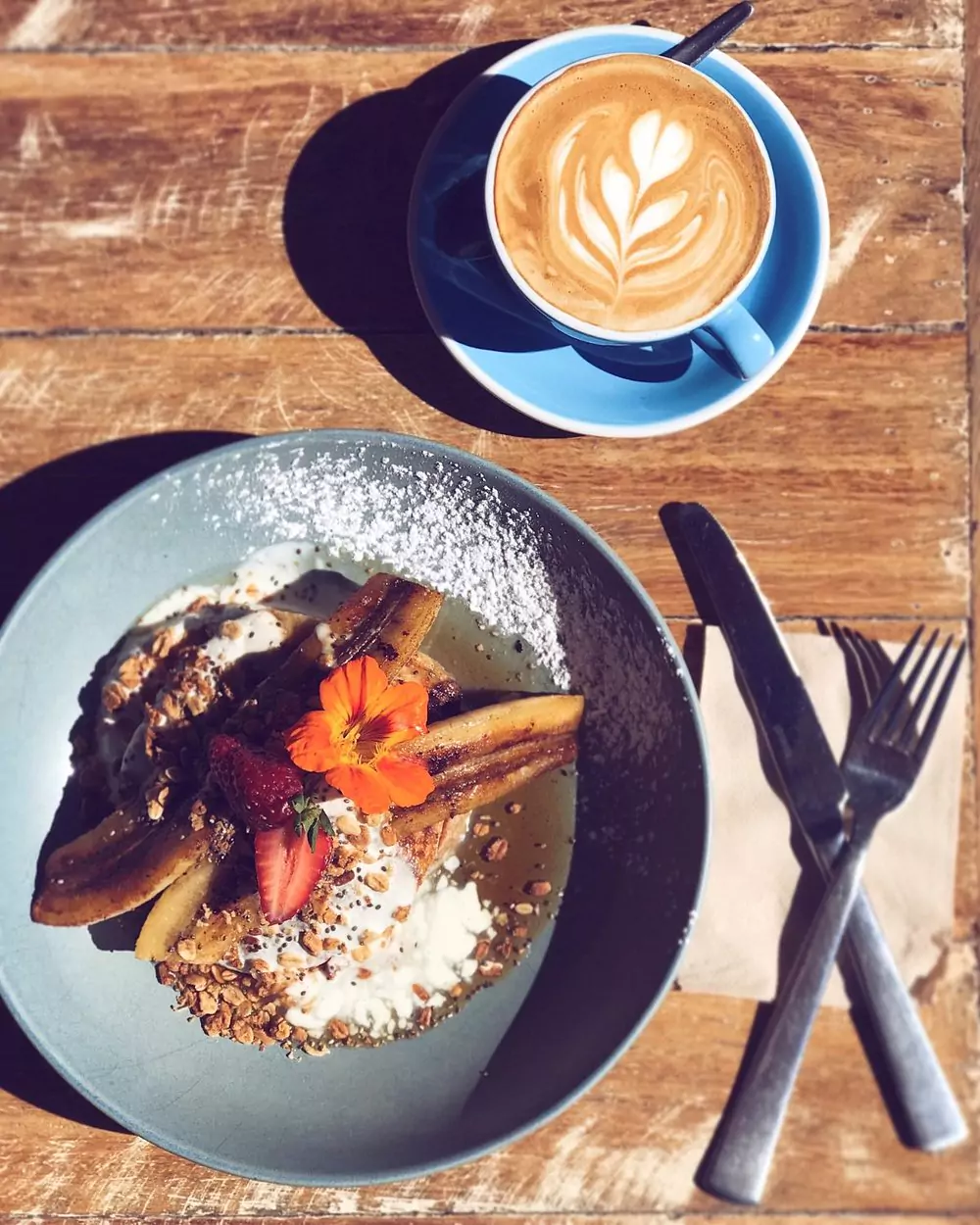 dune-cafe-blueberry-spelt-panckackes