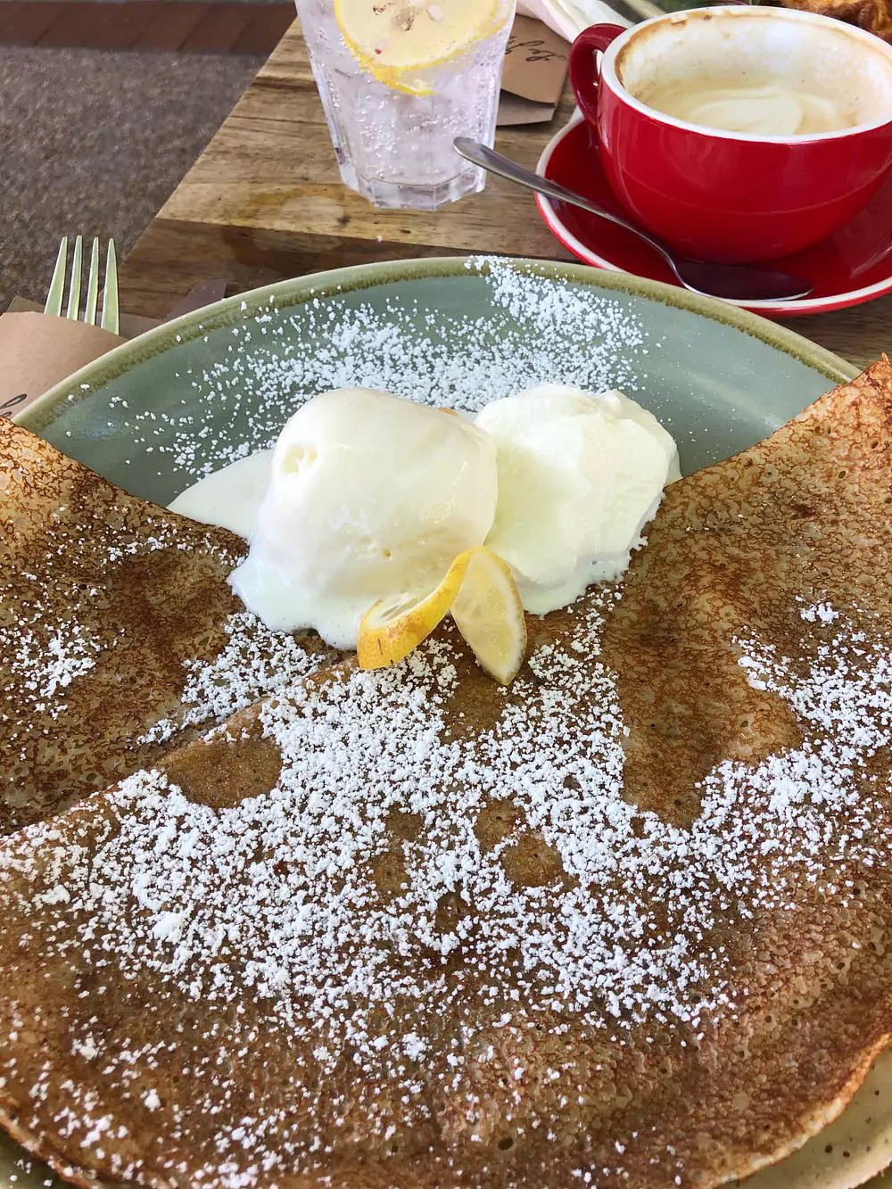le-jardin-main-beach-french-crepe