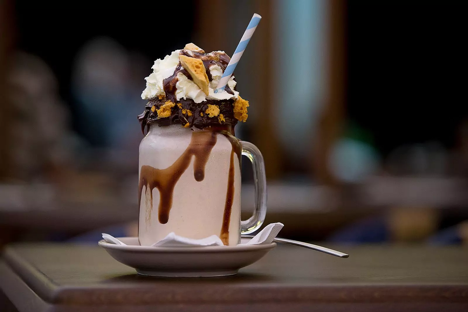 mg-cafe-and-bar-freakshake